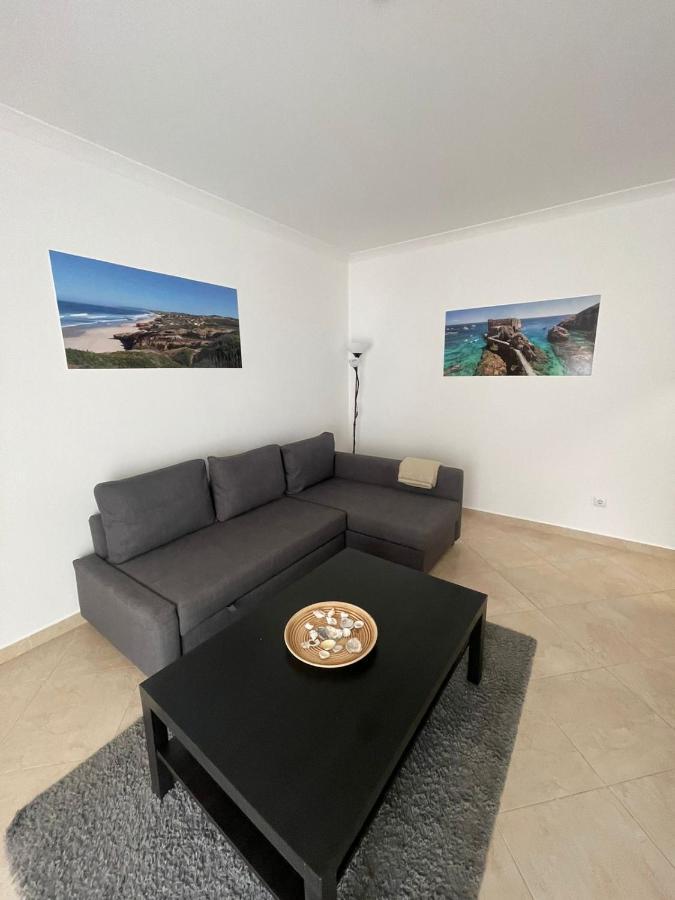 Apartament Cricket *